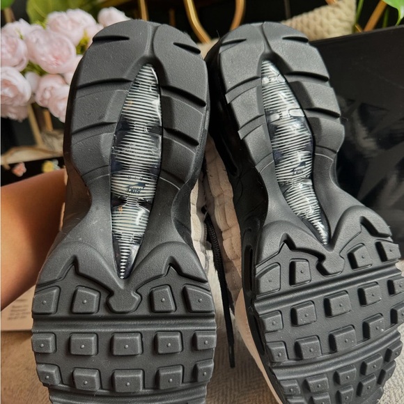 NWT Nike Air Max 95 Comme des Garcons - Picture 13 of 16